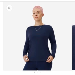 Allbirds Natural Flow Studio women’s long sleeved T size large in True Navy NWT